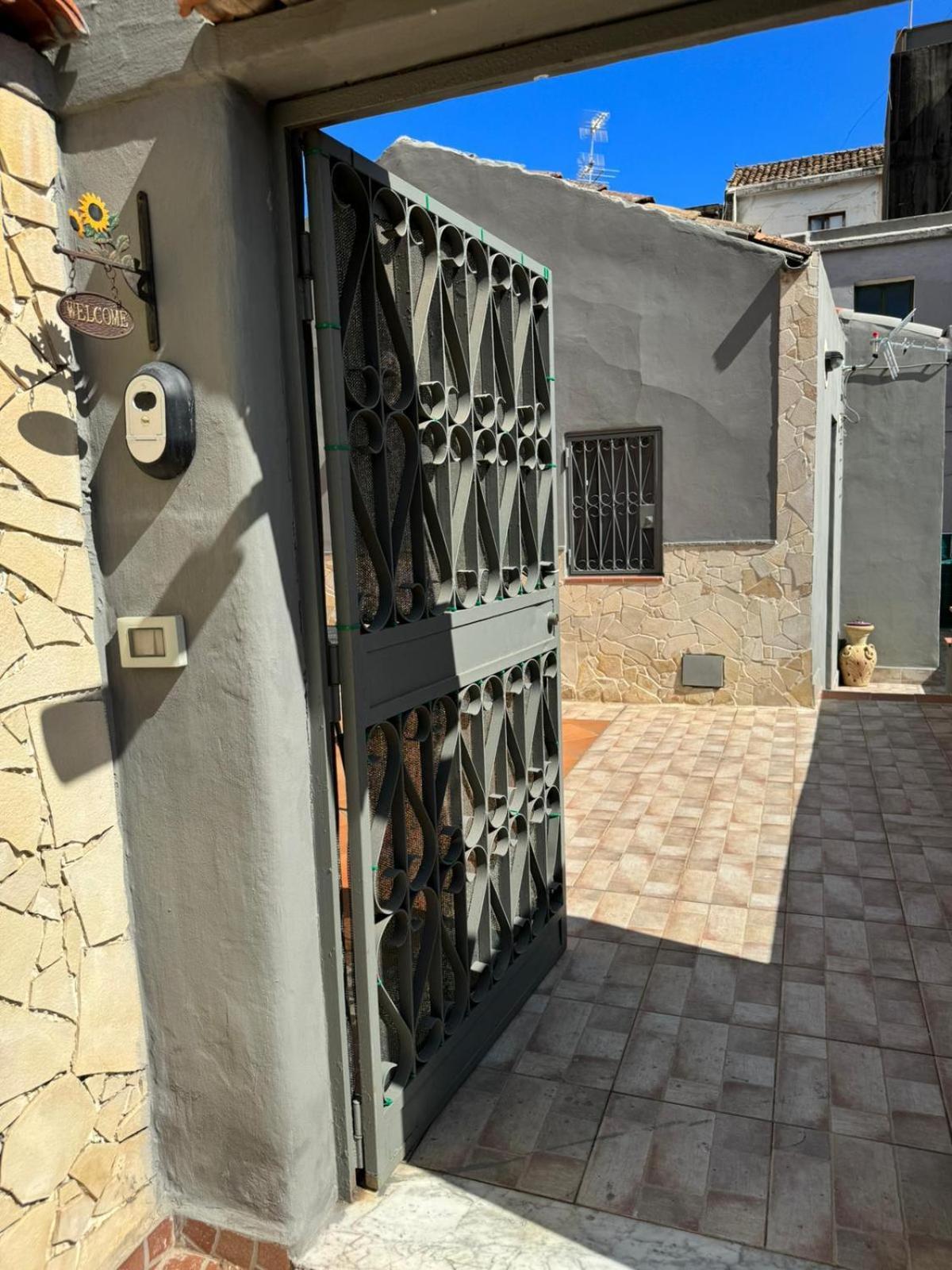 La Casa Del Mulino Apartman Catania-Fontanarossai nemzetközi repülőtér Kültér fotó